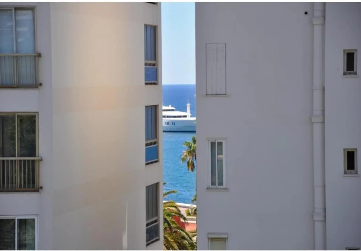 Stylish 3P, 2 Pas La Croisette Apartment Cannes 0*,  France